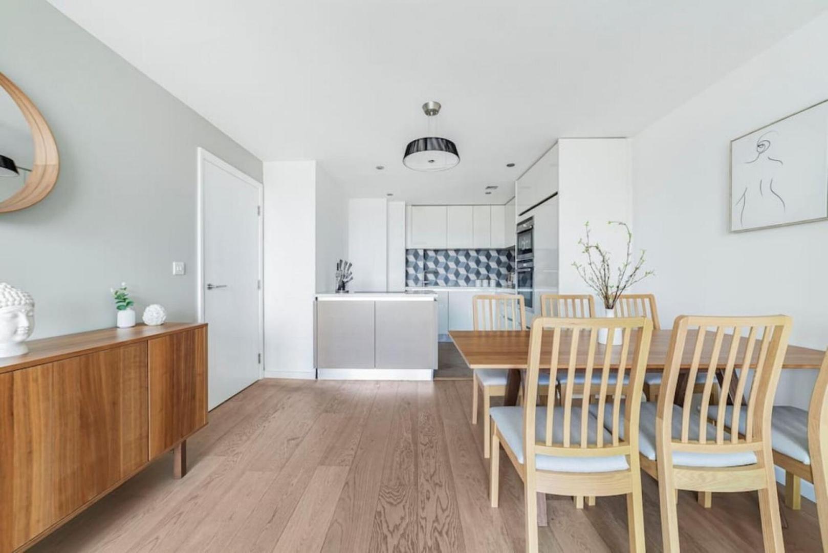 Stunning 2b Vauxhall Near Thames & Tube Apartamento Londres